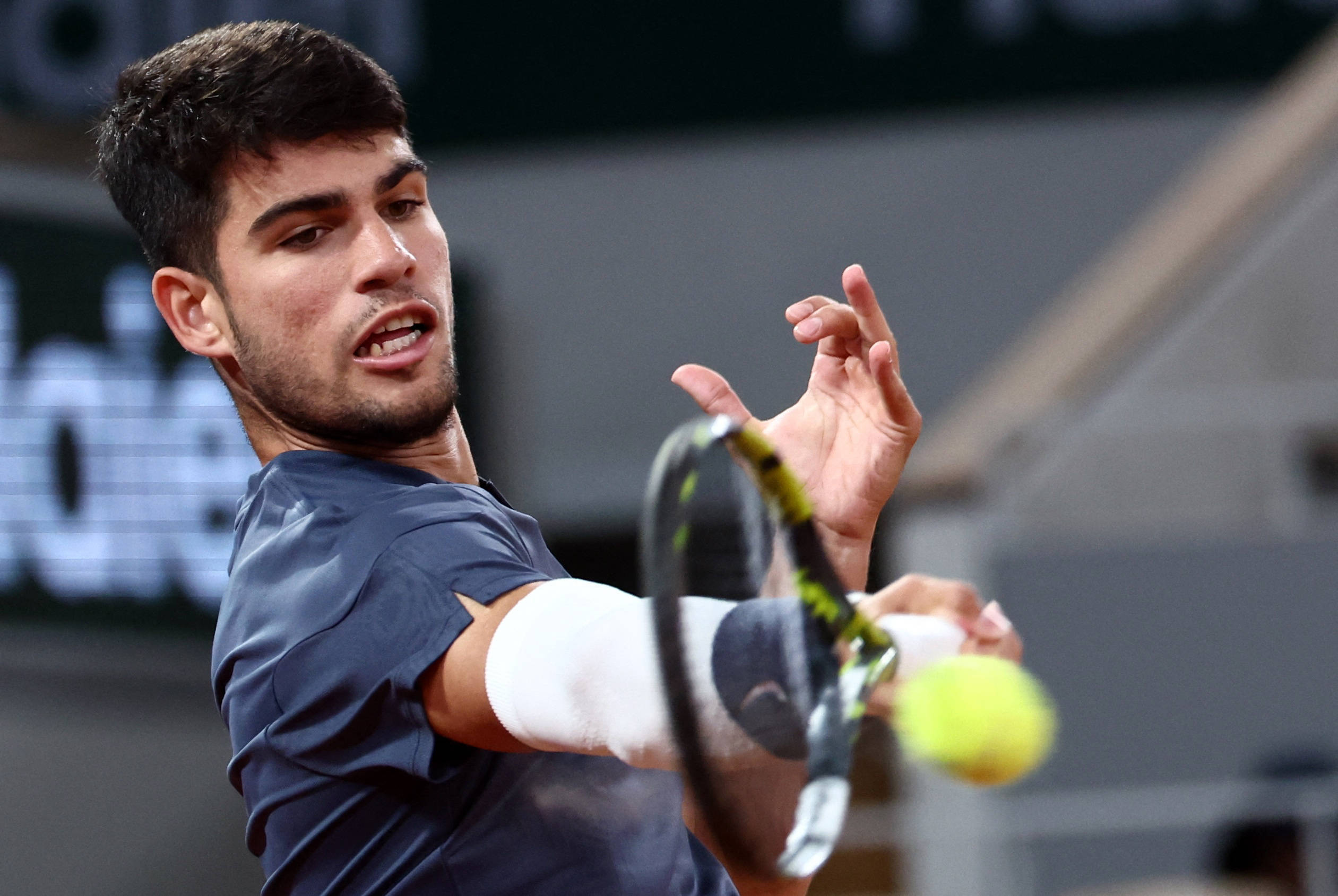 尤其在进攻 尤其在进攻